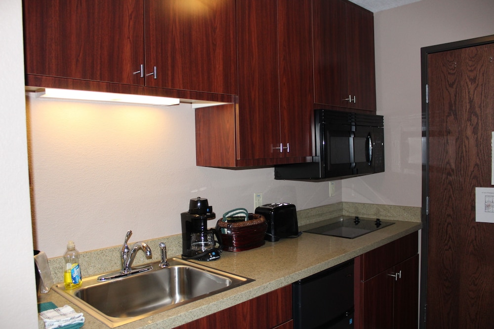 Bell Apos S Extended Stay And Suites 60/75