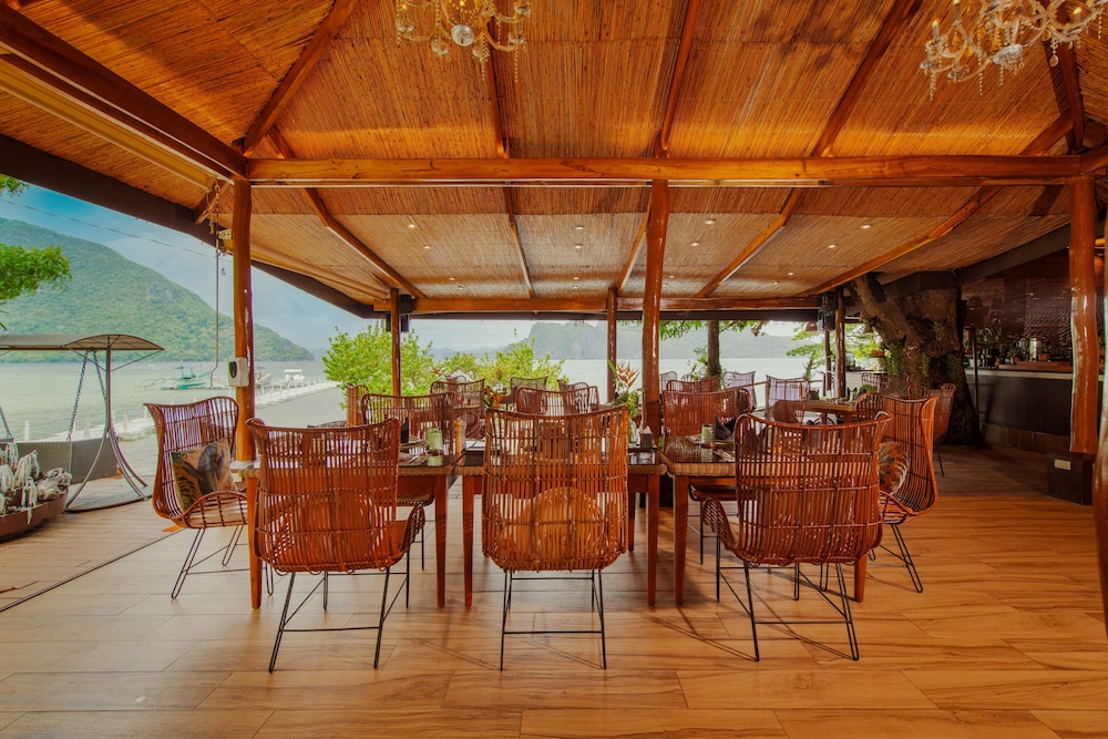 Lihim Resorts 65/75