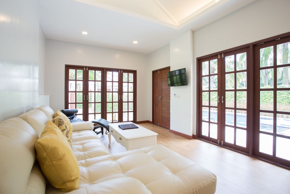 Alisea Pool Villas 49/65