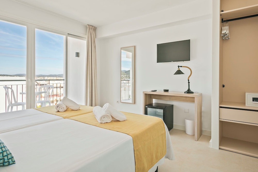 Suncoast Ibiza Hotel - Adults Only 30/77