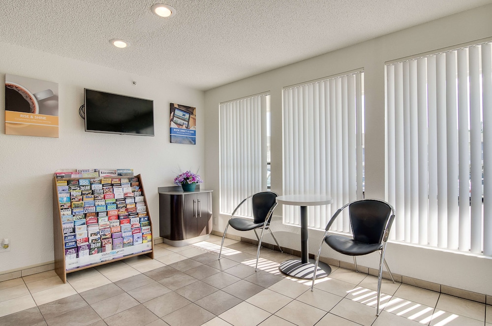 Motel6 Tacoma, WA - South 30/46