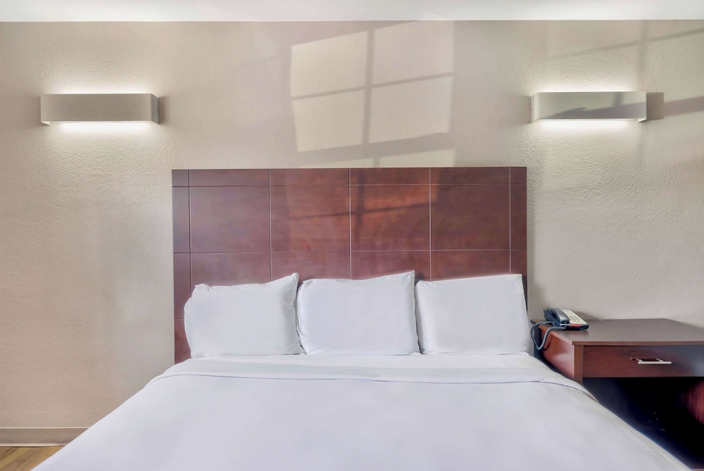 Motel6 Falls Church, VA - Arlington Boulevard 15/25