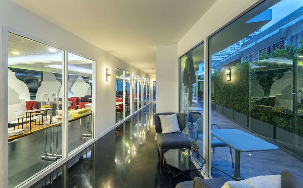 Anajak Bangkok Hotel 51/70