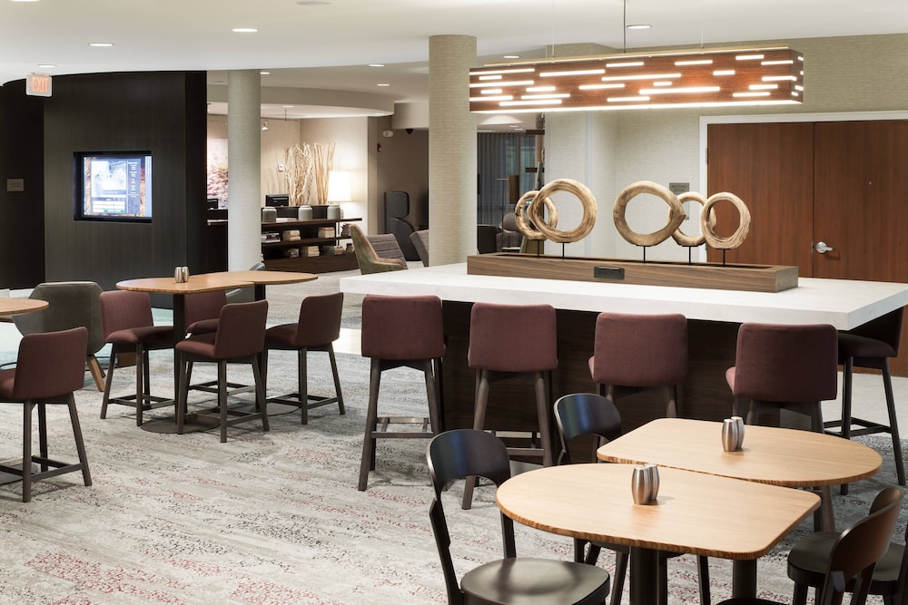 Courtyard by Marriott Hattiesburg 32/42
