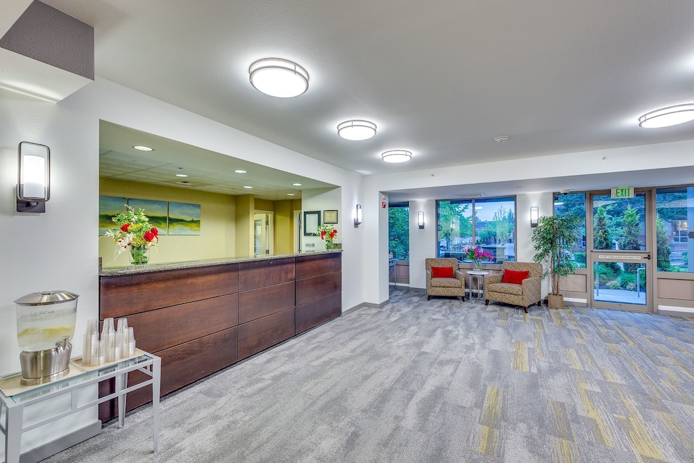 Marshall Suites Bainbridge Island, SureStay Collection by BW 1/34