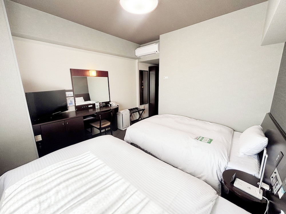 Hotel Route Inn Saijo 11/60