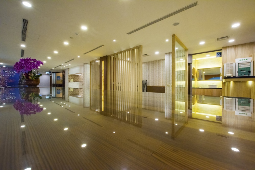 Doitsu Hotel 25/48