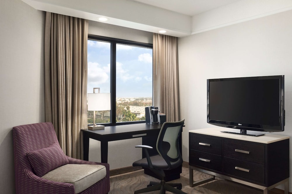 Embassy Suites by Hilton Irvine Orange County Airport 64/81