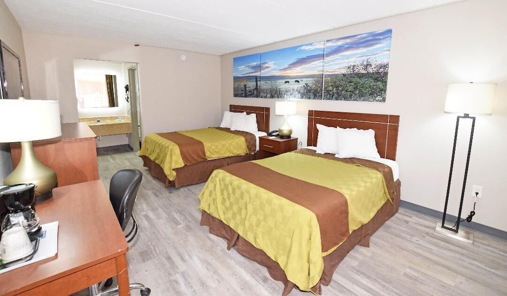 Days Inn by Wyndham Midland 7/25