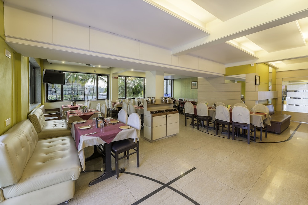 Treebo Trend Green Park Mapusa 34/54