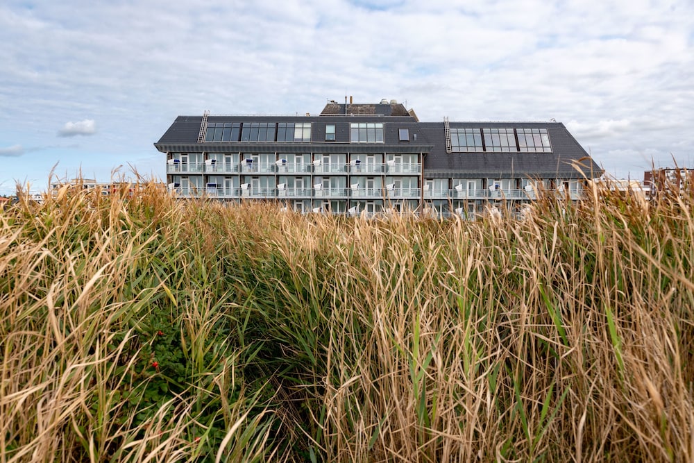 Wyn. Strandhotel Sylt 2/50