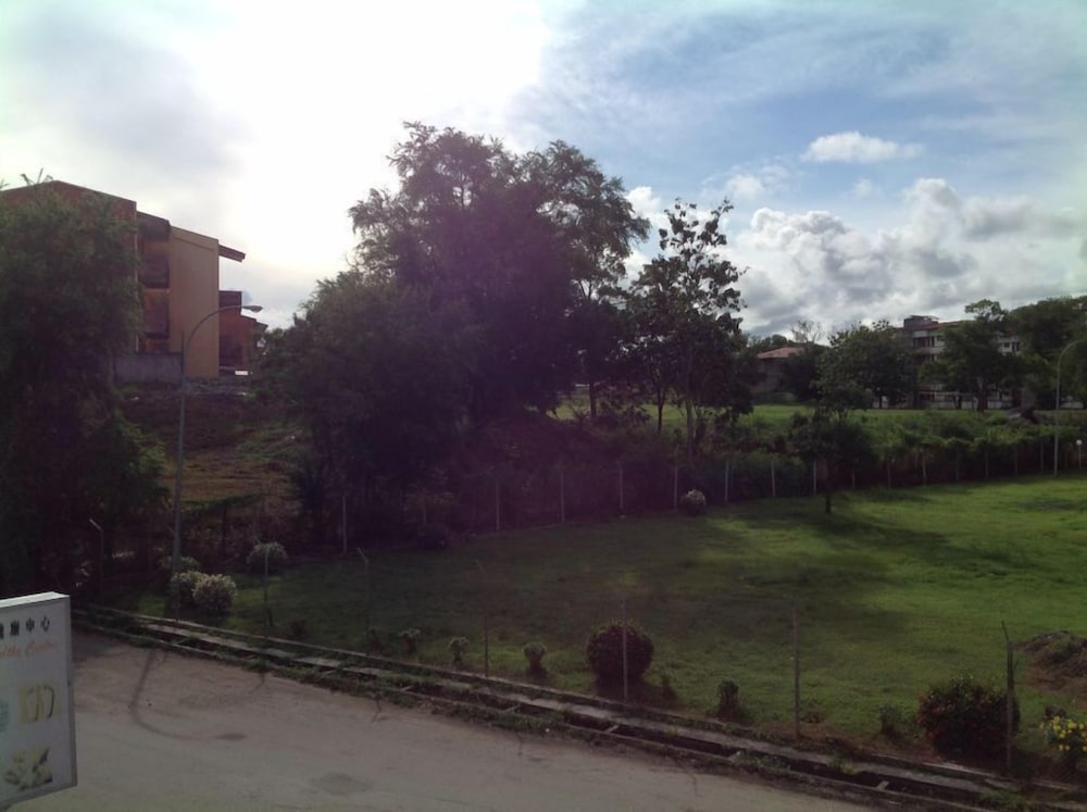 Morning Glory Hotel 19/32