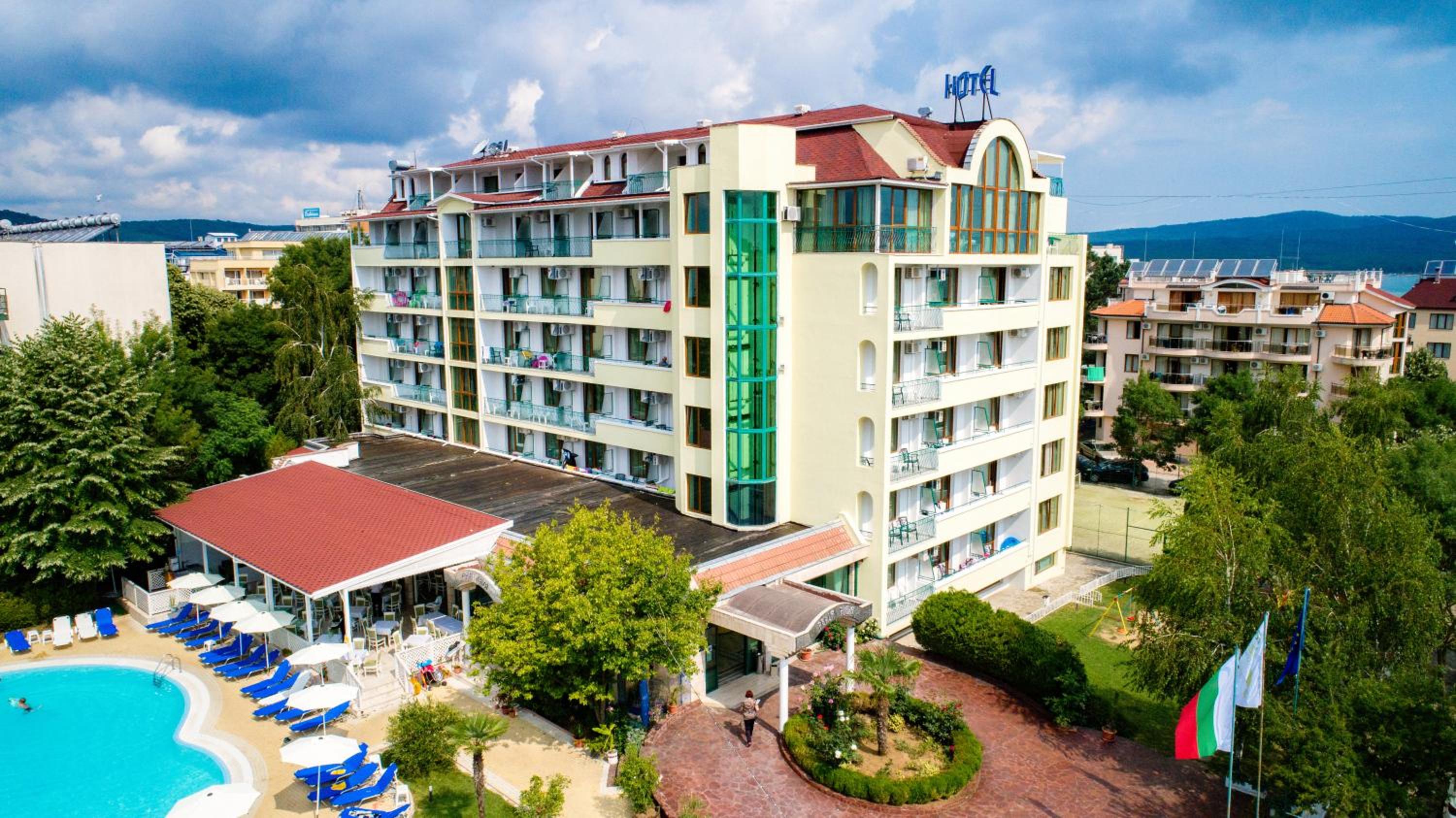Perla Plaza 4/50