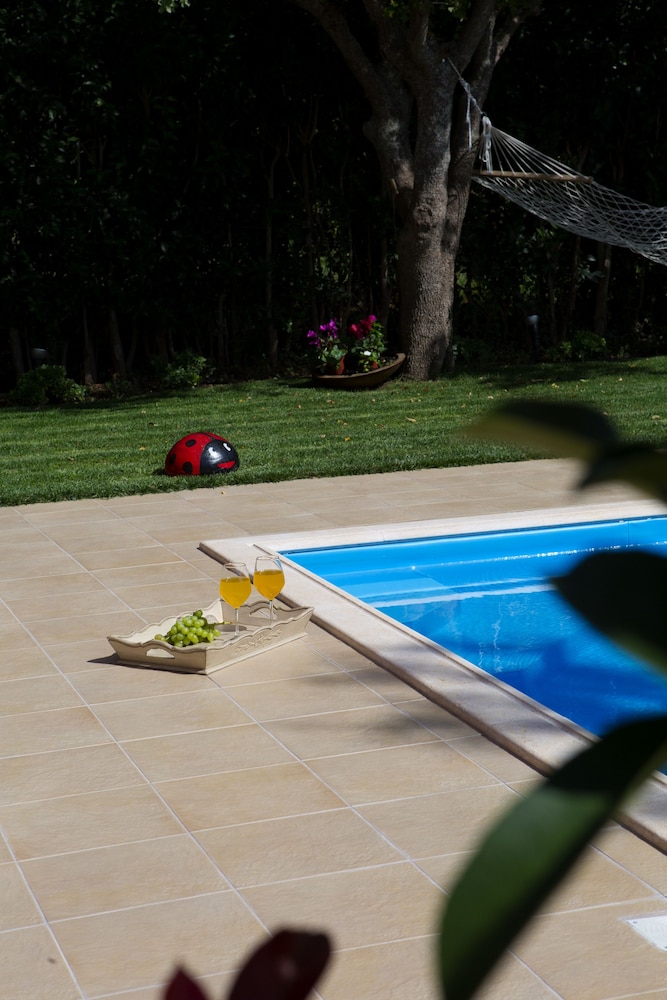 Exanthia Villas 26/50