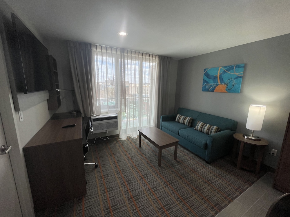 MainStay Suites Bronx - Belmont 37/61