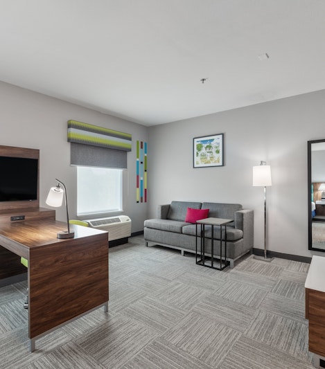 Hampton Inn and Suites Denison, TX 30/60