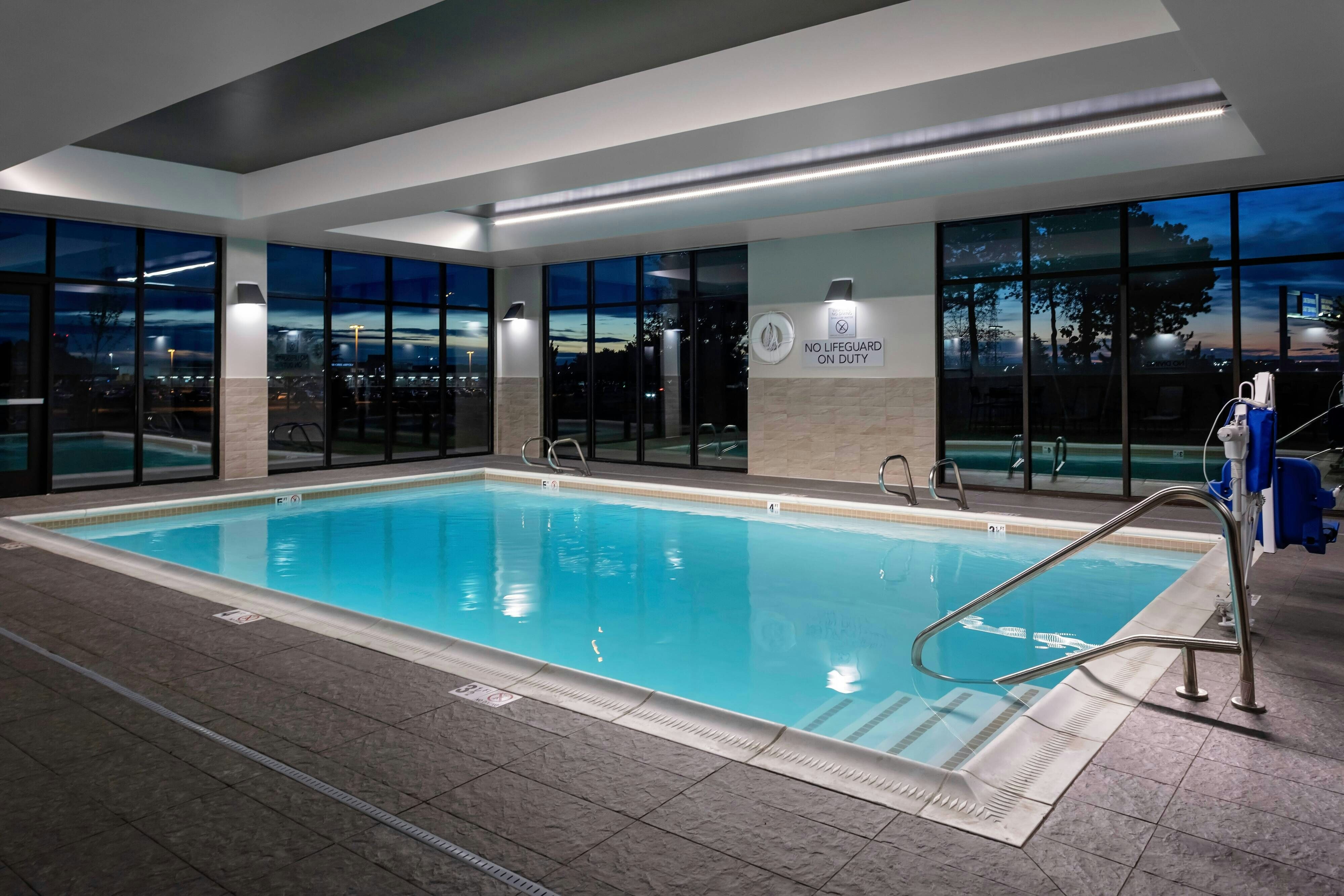 Courtyard by Marriott Pasco Tri-Cities Airport 16/32