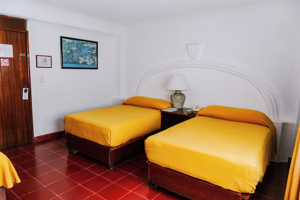 Antillano Hotel 16/60