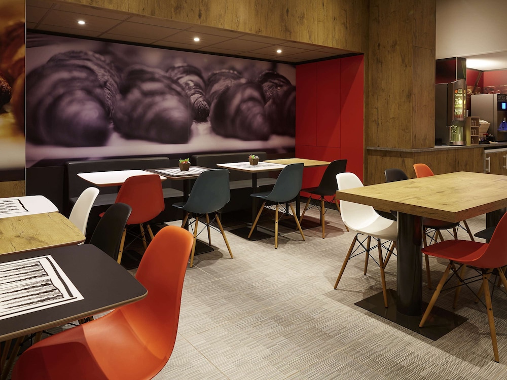 Ibis Paris Canal Saint Martin 55/69