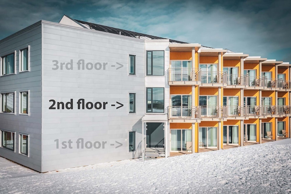 Sommaroy Arctic Hotel 1/50