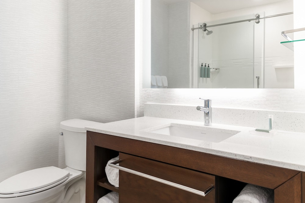 Residence Inn by Marriott Anaheim Brea 42/49