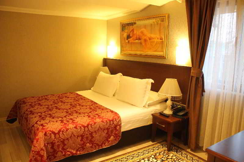 Regency World Suite 8/20