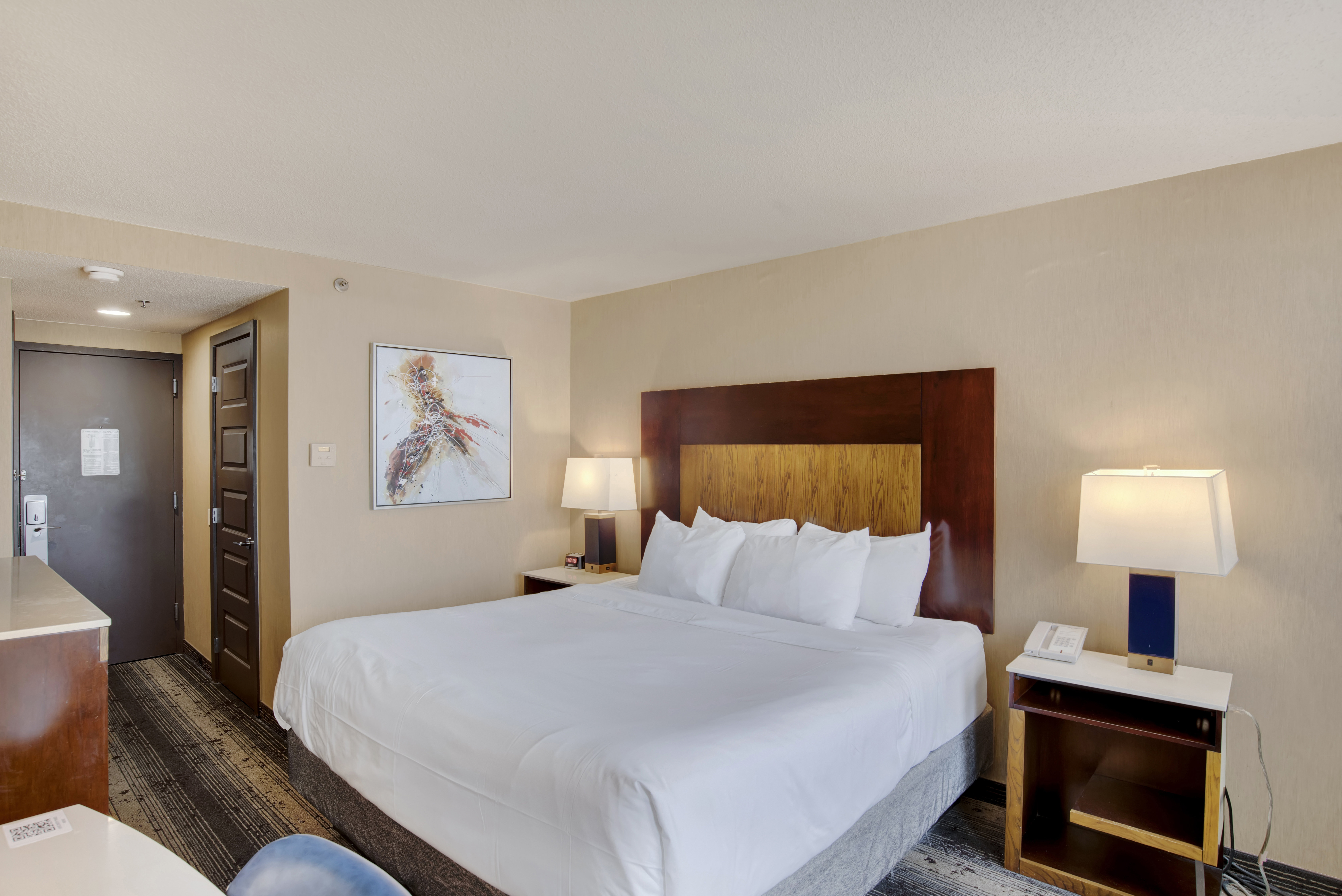 Crowne Plaza Harrisburg Hershey 25/63