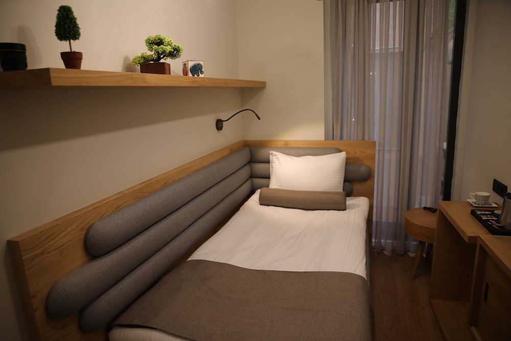 ROOMERS NISANTASI HOTEL 21/39