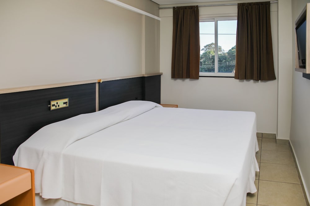 ROOM, SINGLE