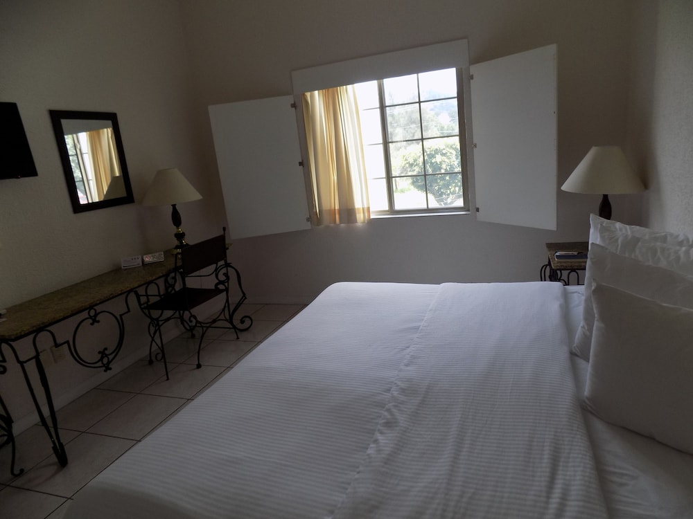 Hotel Las Palomas Tepic Express 25/66