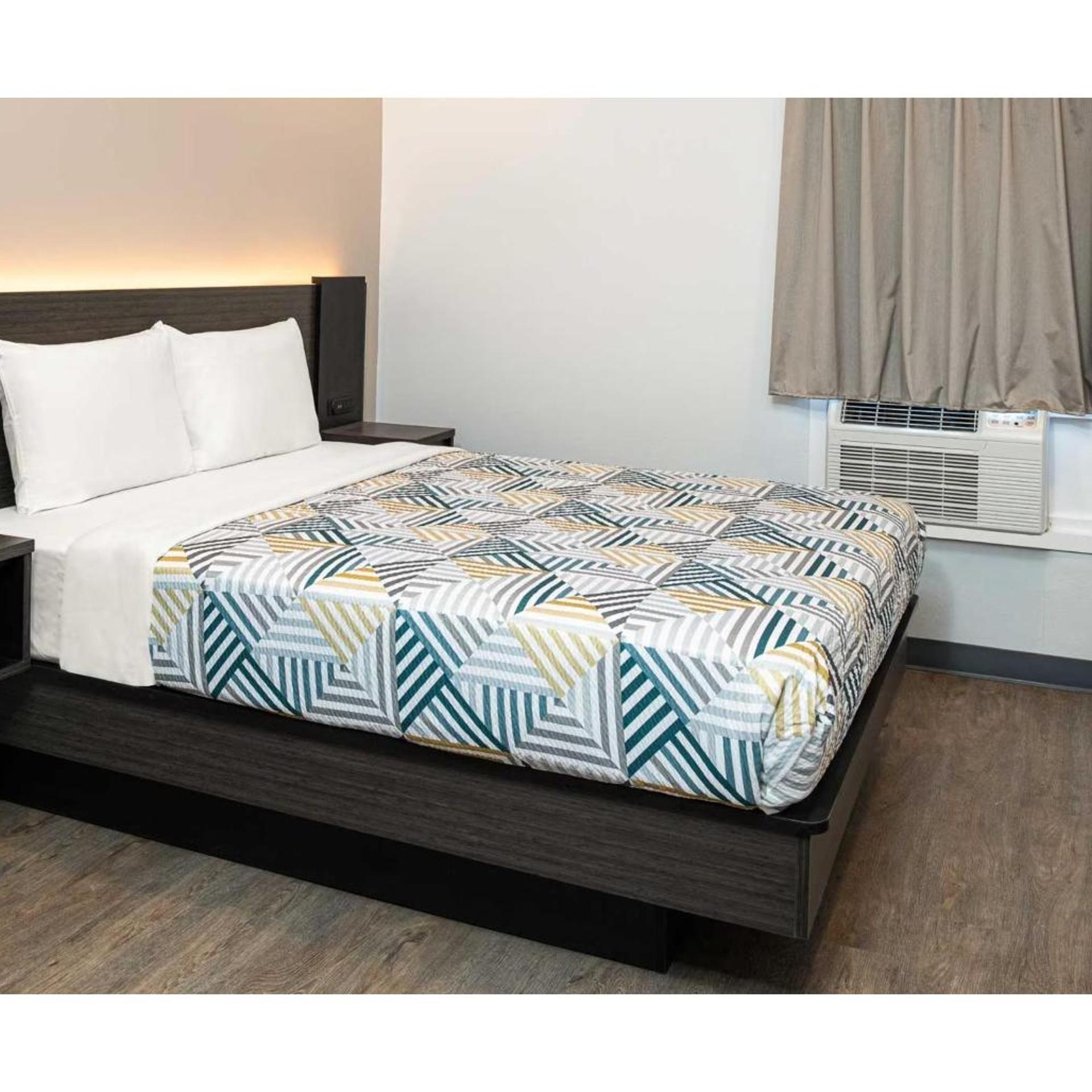 Motel6 San Pedro, CA – Port of Los Angeles 12/50