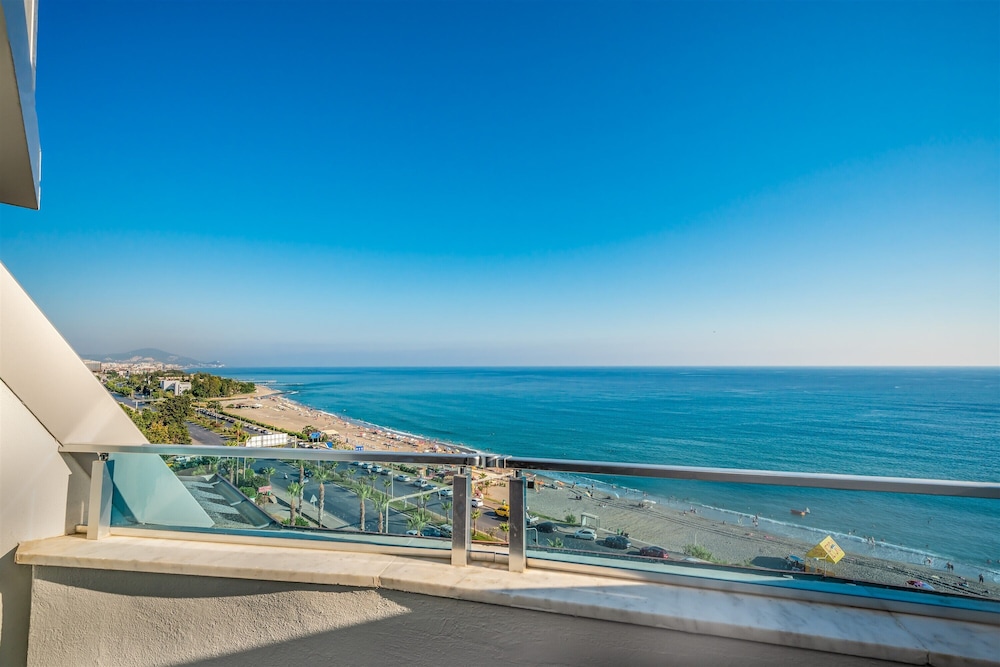 Arsi Blue Beach Hotel 42/50
