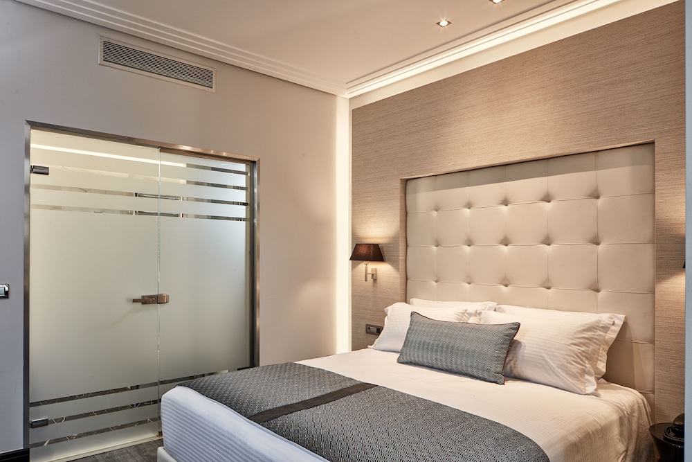 COMFORT, DOUBLE BED, BALCONY