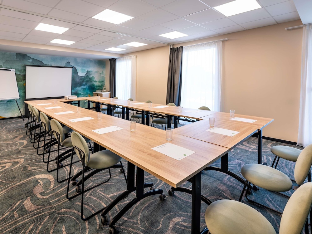 ibis Styles Miramas-Provence 33/48