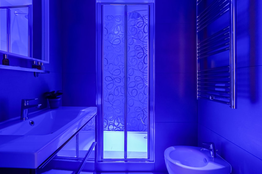 Tankara Suite 21/23