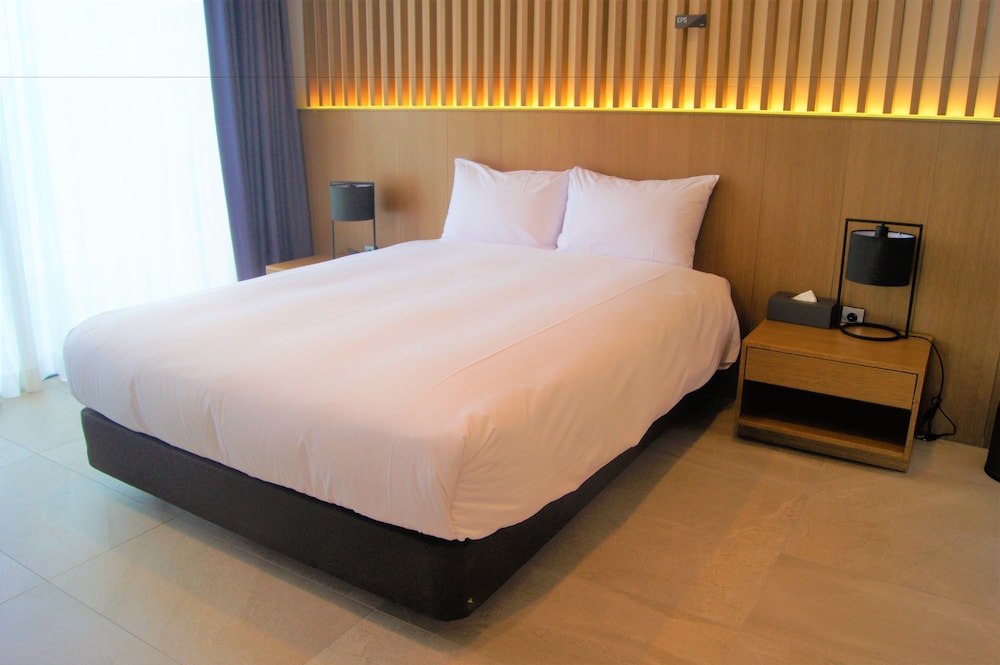 AM HOTEL 9/44