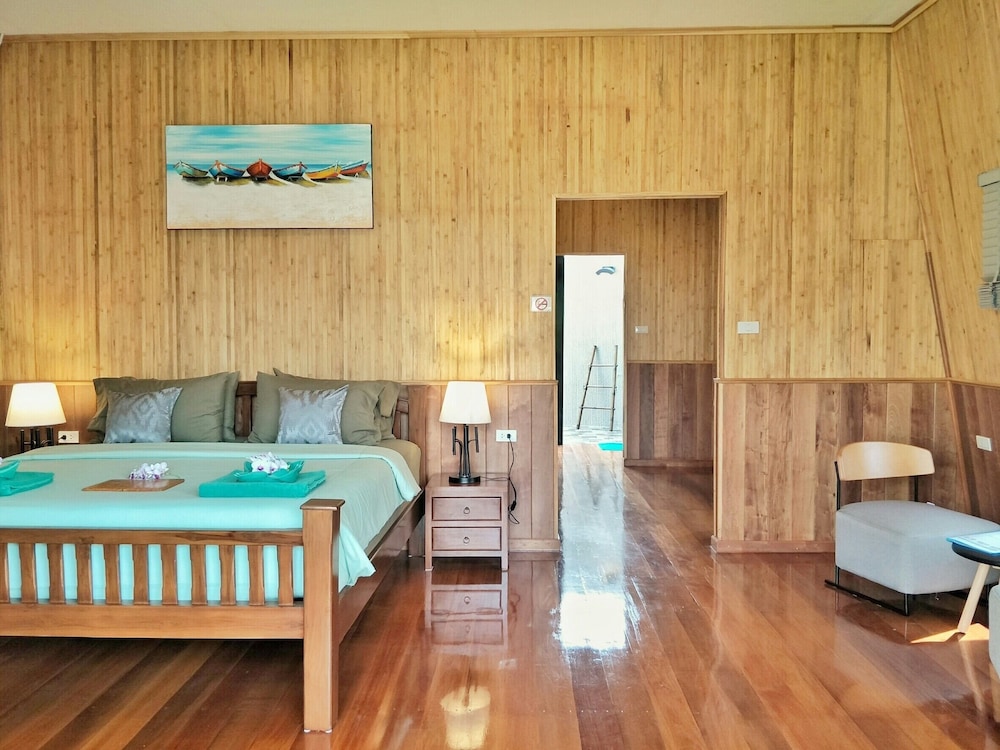 Koh Kood Beach Resort 29/49