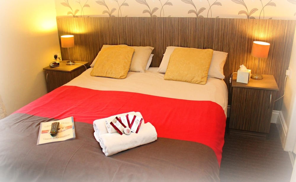 Glenheath Hotel 13/49