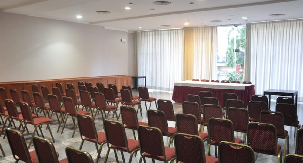 Hotel Continental 44/49