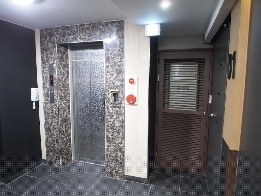 Hostel J Stay 25/36