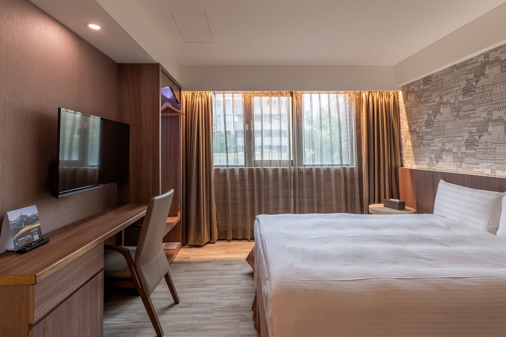 Deluxe, Suite, Queen Bed