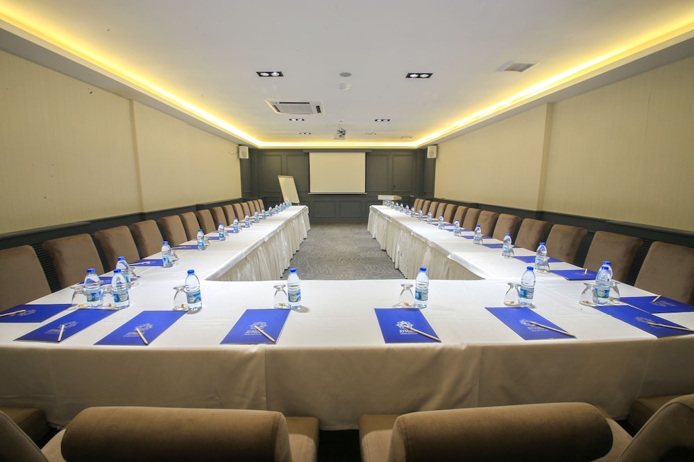 Aymira Hotel & Spa 34/48