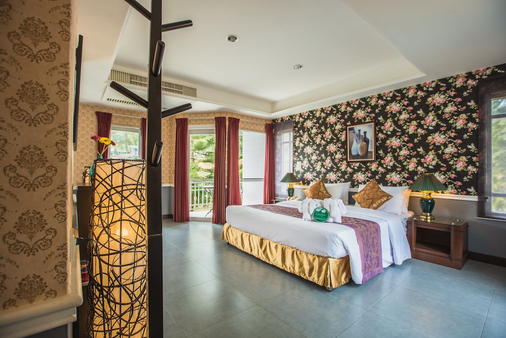 Brookside Valley Resort 20/77