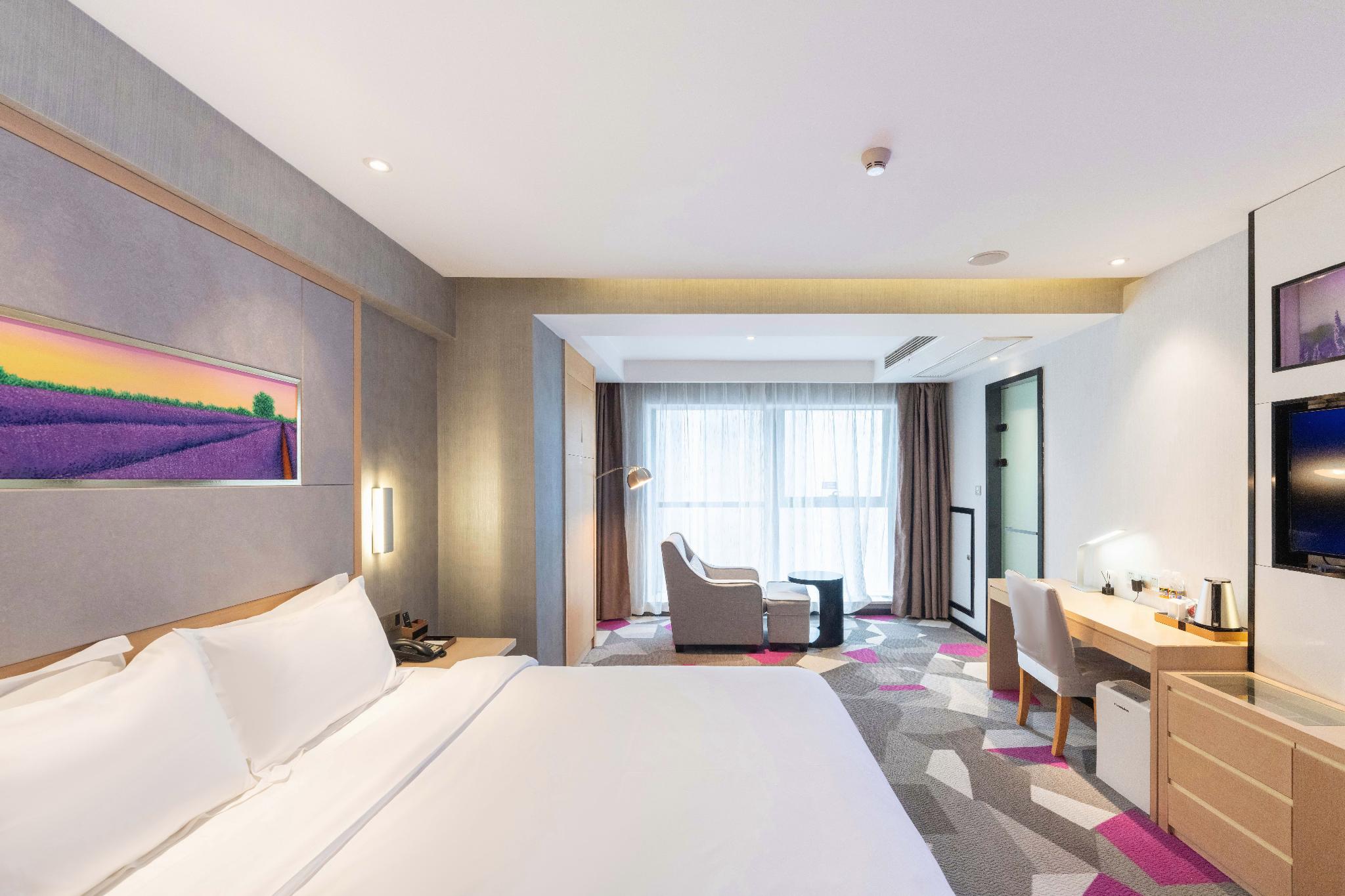 Lavande Hotel (Wuhan Wuchang Railway Station Square) 11/19