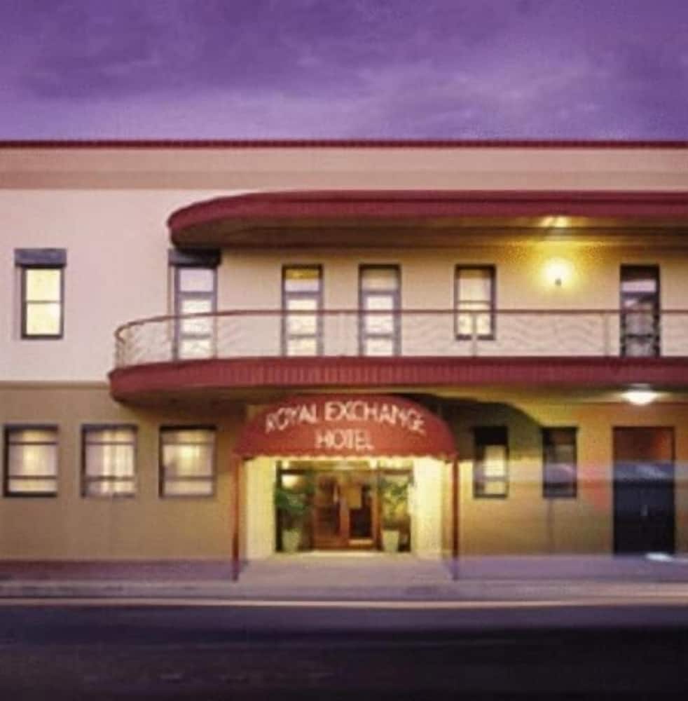 Royal Exchange Hotel 2/67