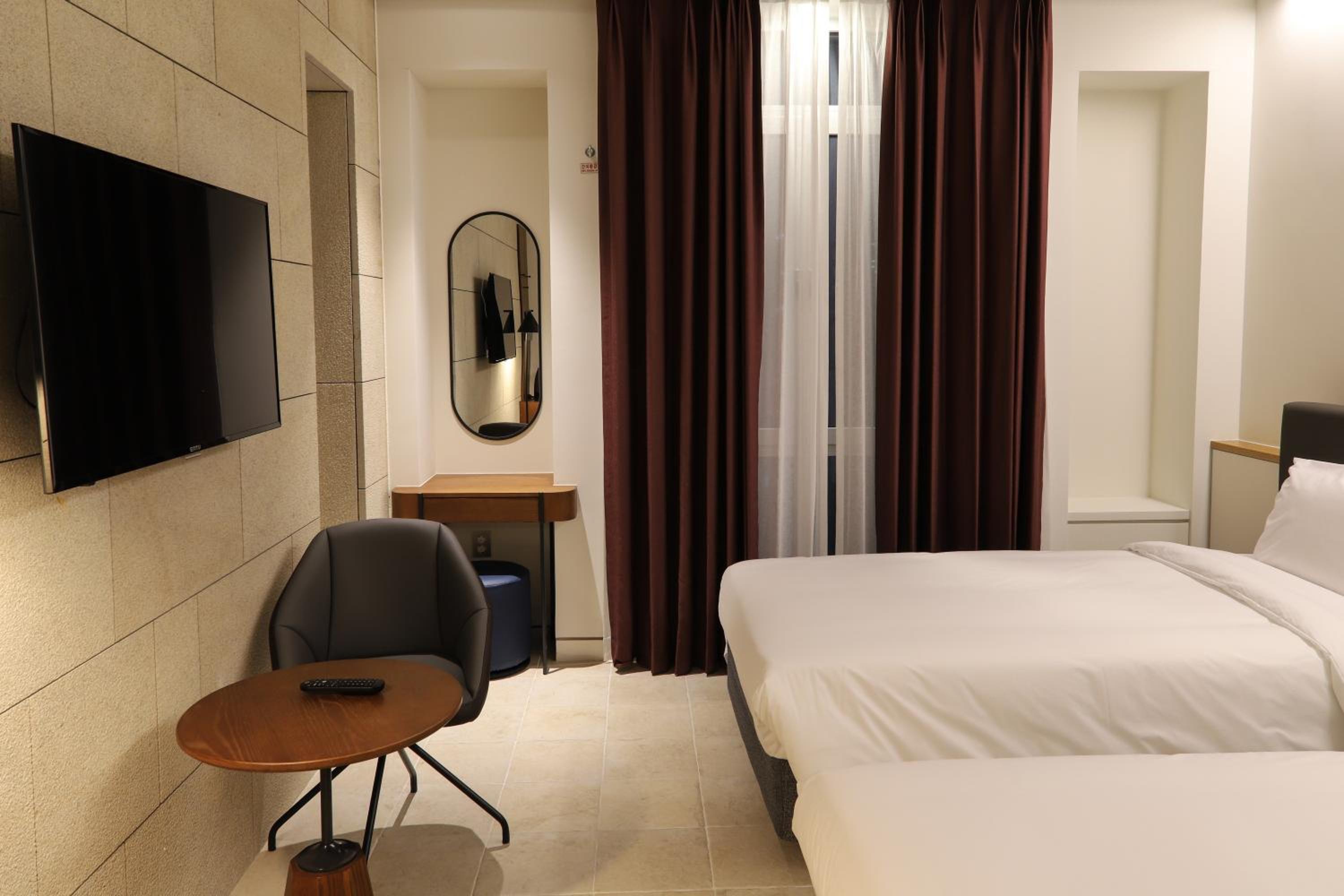 غرفة قياسية ثلاثية، Le Seoul Hotel 3/10