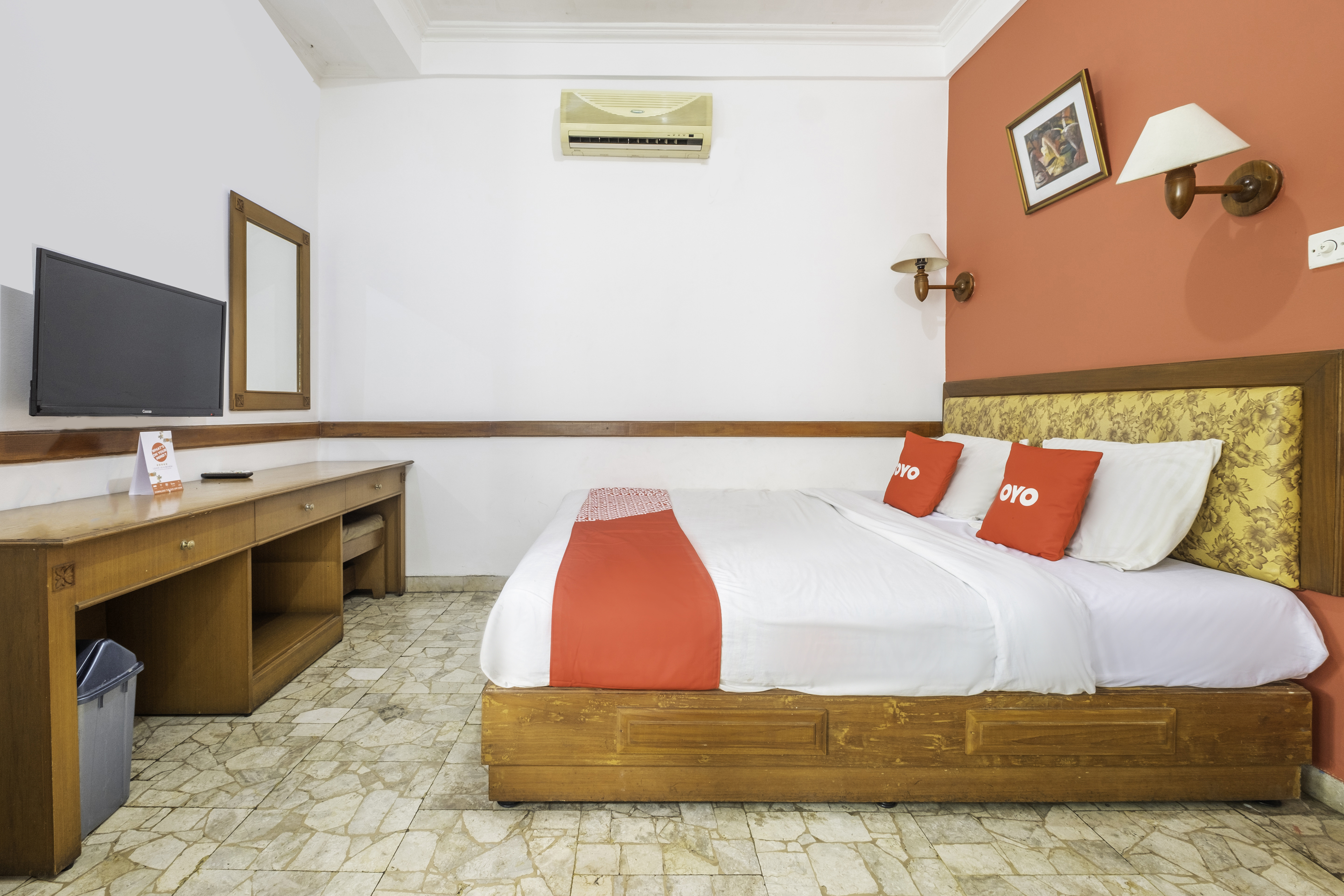 OYO 1945 Hotel Bali Near RS Muhammadiyah 23/53
