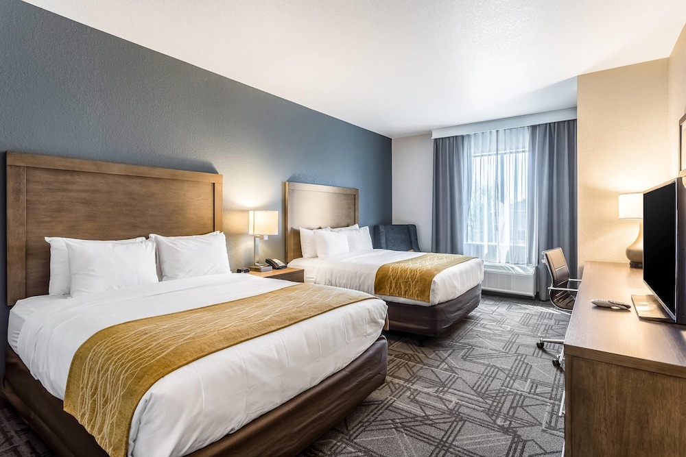 ROOM, 2 QUEEN BEDS, ACCESSIBLE