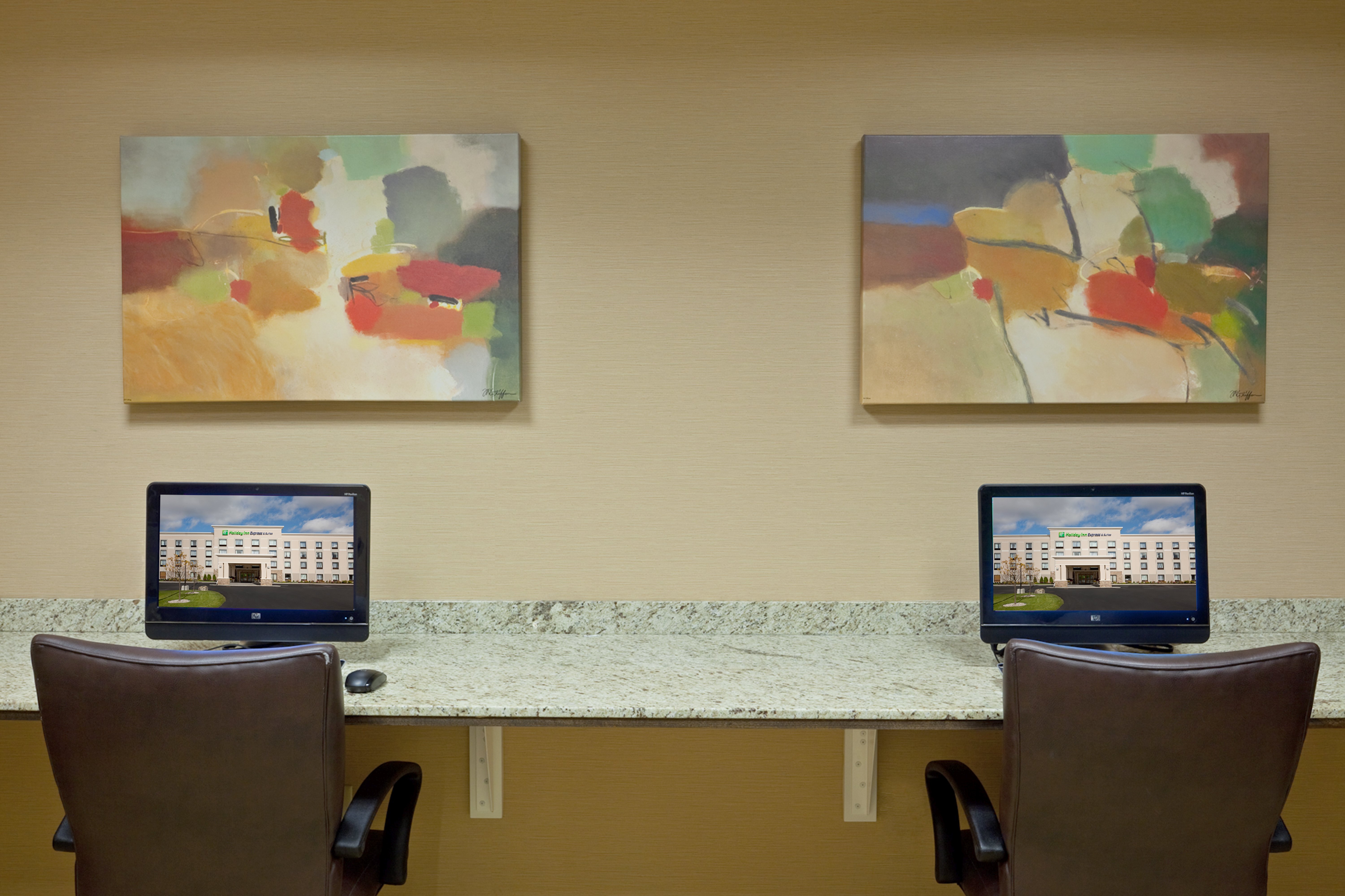 Holiday Inn Express Hotel Suites Malone 21/22