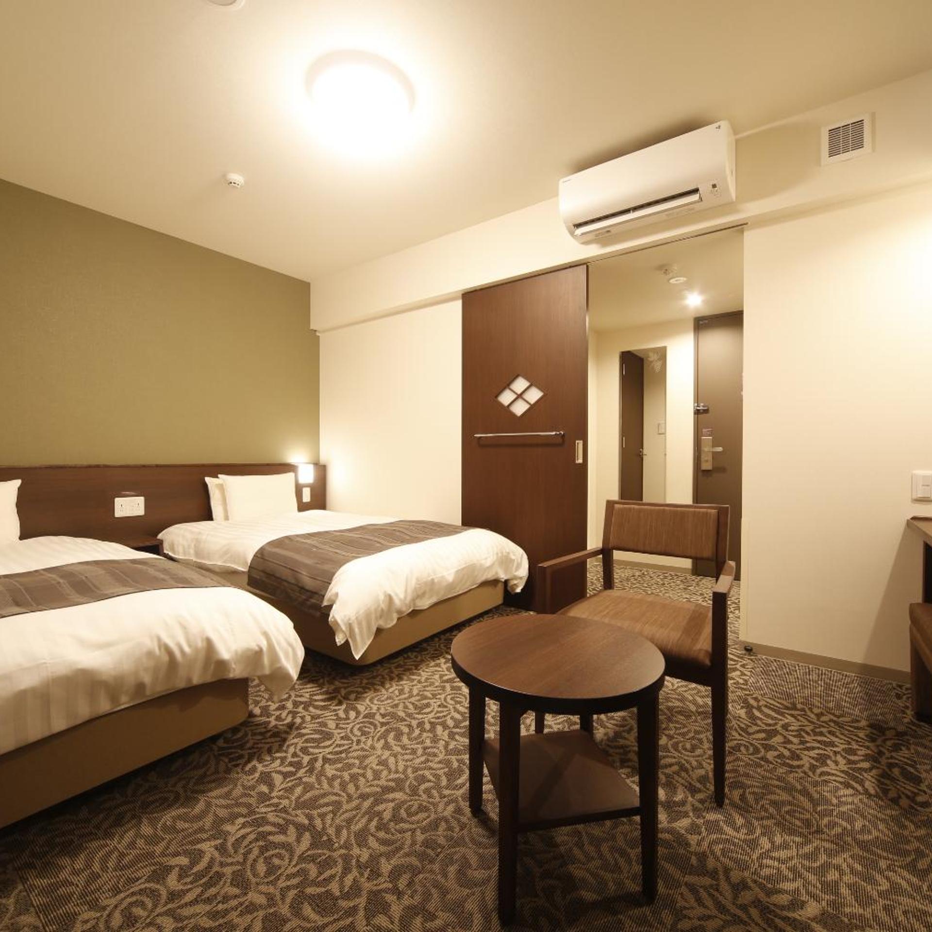 Room, Single Bed